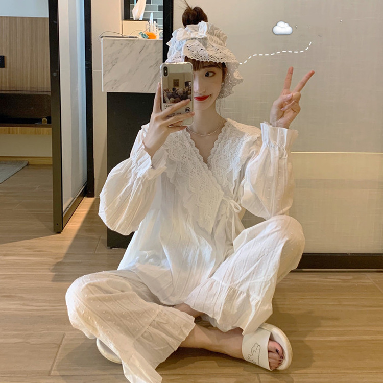 白のカチューシャ