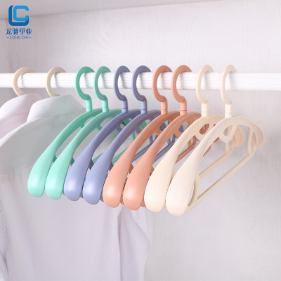 Broad shoulders Bold multi-function Plastic hangers adult non-slip From package Macaroon Clothes hanger Clothing support Manufactor