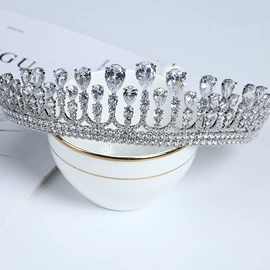 皇冠;首饰套装;胸针