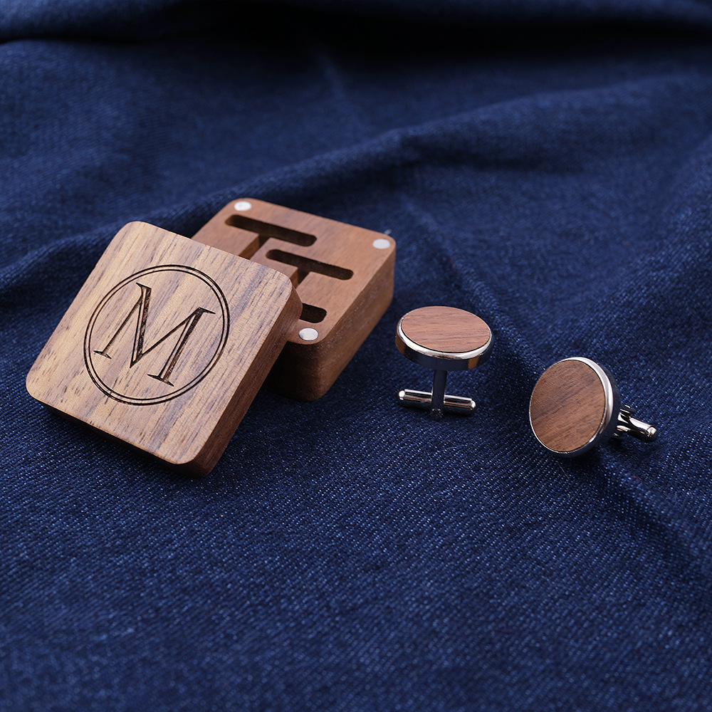 High-grade solid wood box matte magnet suction men's sleeve nail cufflinks storage packaging box custom name letter gift