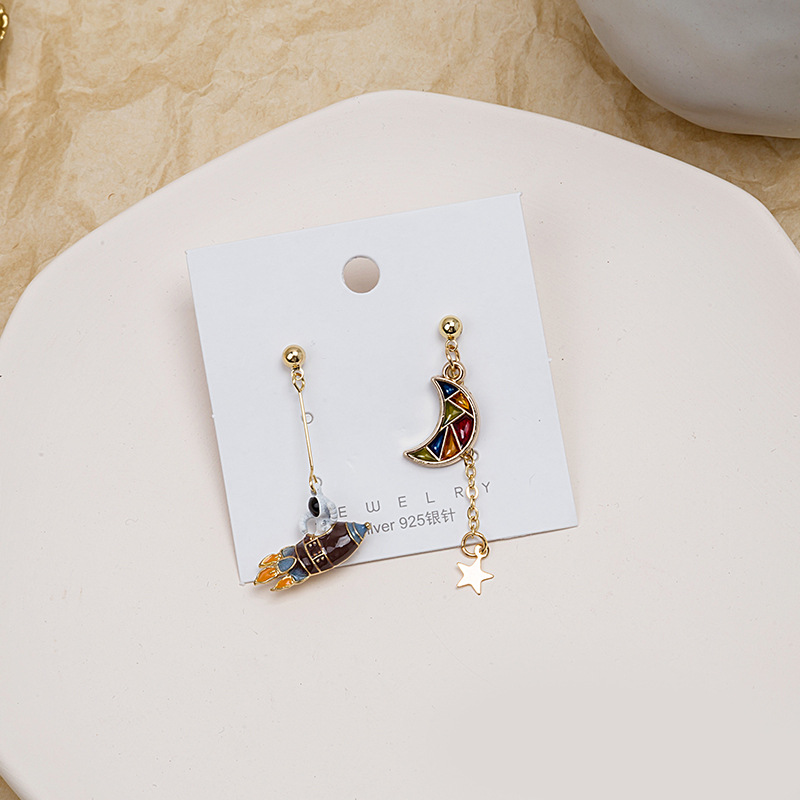 1 Pair Fashion Astronaut Dinosaur Alloy Enamel Women's Drop Earrings display picture 2