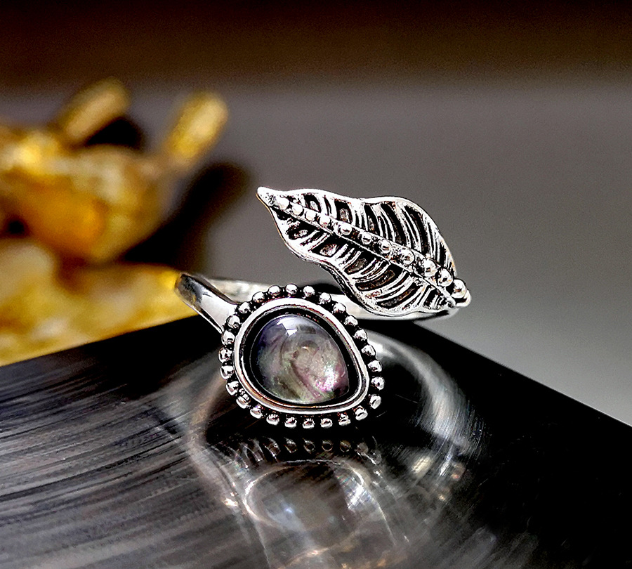 new bohemian shell moonstone ring creative leaves Thai silver ring wholesale