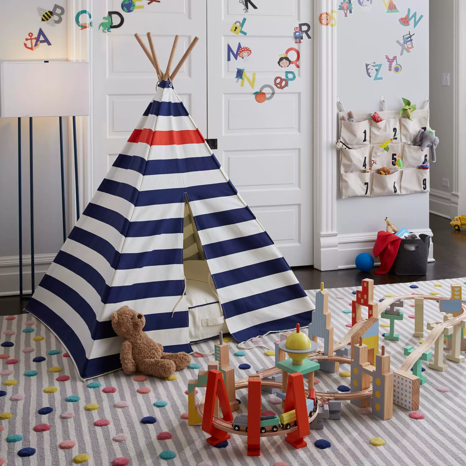 工厂销售儿童城堡玩具印第安帐篷读书角分床神器拍照道具儿童帐篷