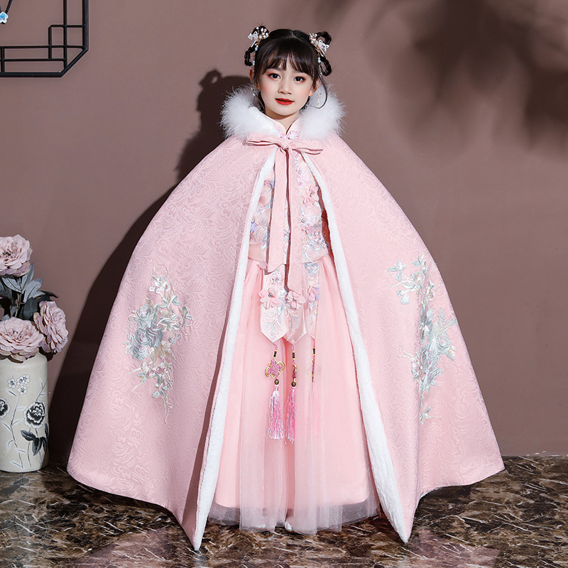 girl Cape cloak Fur collar Plush Autumn and winter go out Costume children Ultra cents princess Antiquity Hanfu 2020