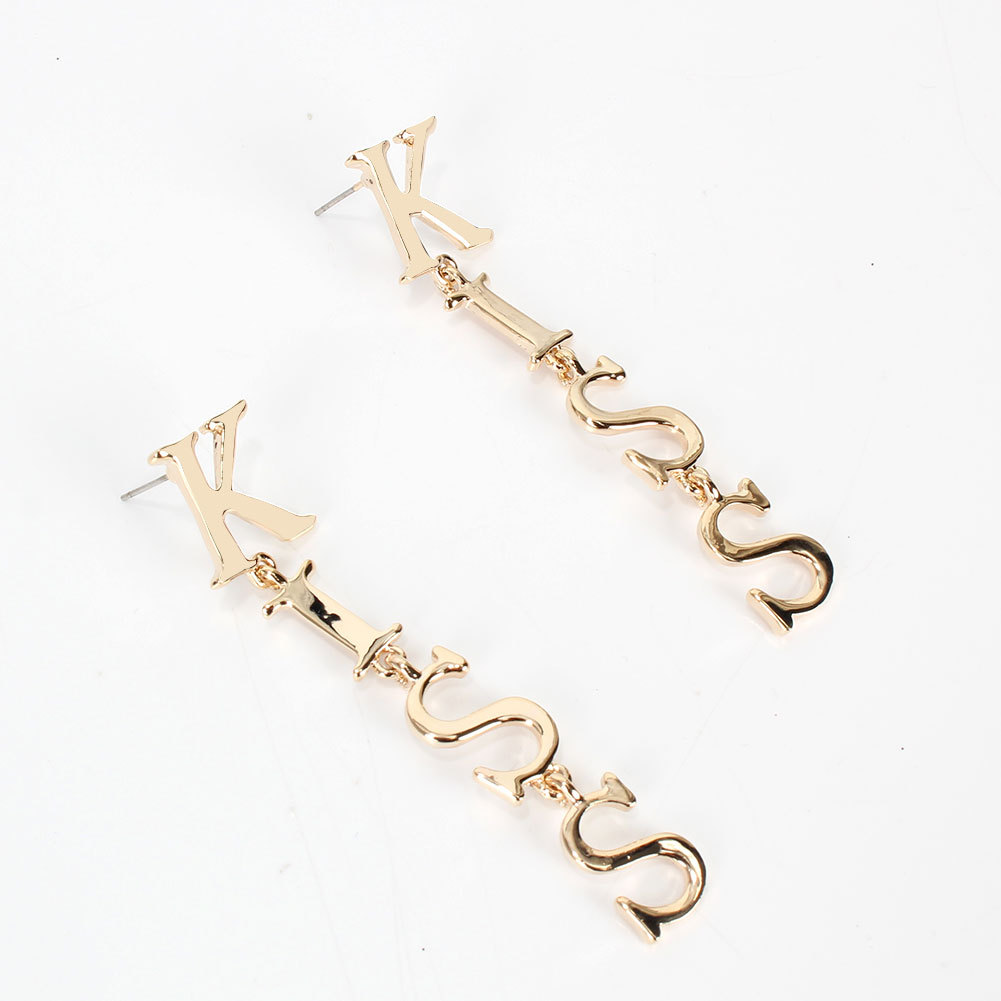 Européen Et Américain Bijoux Croix-frontière Anglais Lettre Baiser Boucles D'oreilles Longues Boucles D'oreilles Oreille Goujons F4610 display picture 2