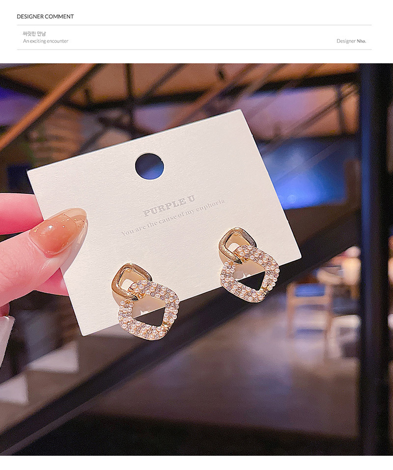 Korean The New Simple Geometric Earrings Rhinestone-studded Pearl High-end Earrings display picture 5