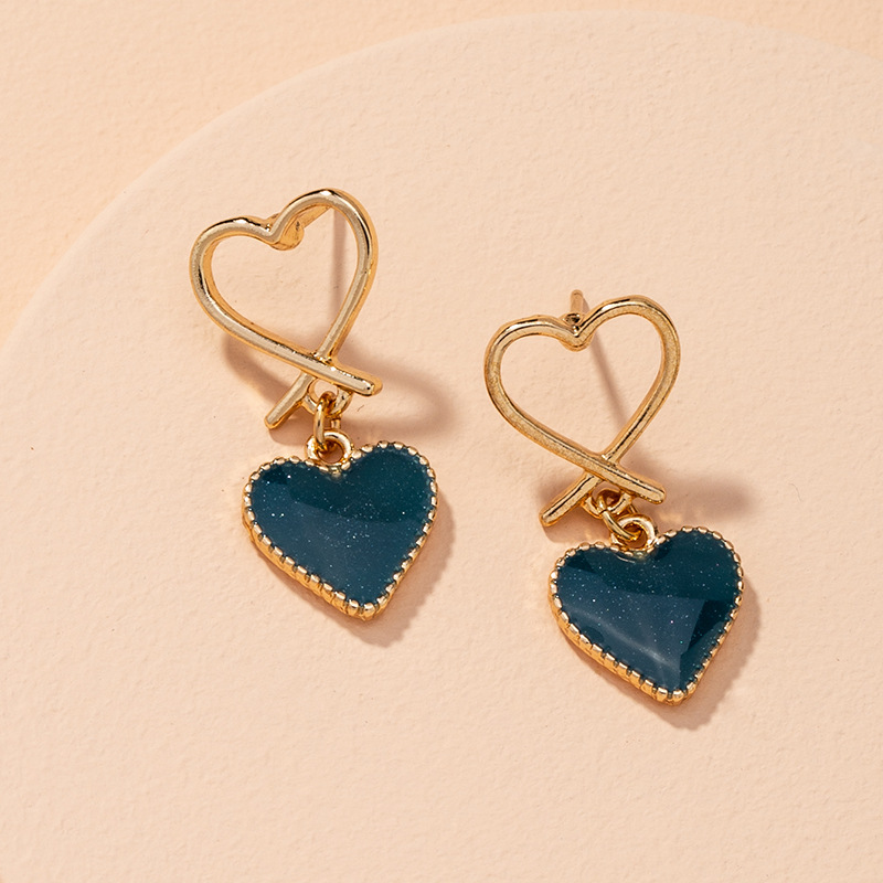 Cute Heart-shaped Earrings display picture 2