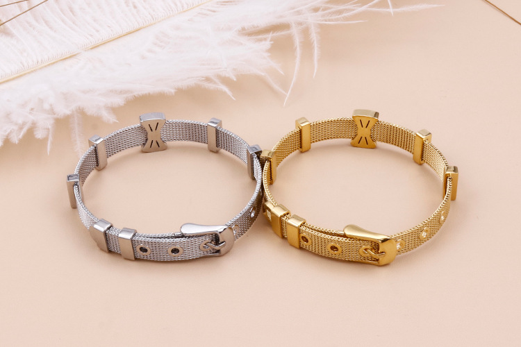 Fashion Bow Knot Titanium Steel 18K Gold Plated Bracelets In Bulk display picture 5