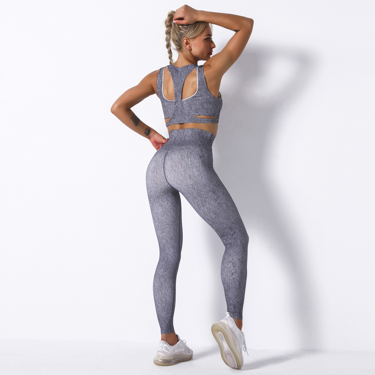 Printed Hip-Lifting Yoga Bra Moisture Wicking Fitness Pants Set NSNS10688