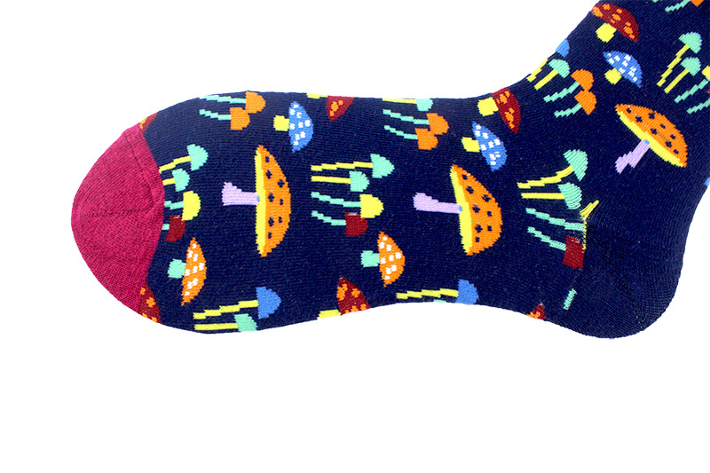 Unisex Einfacher Stil Eichhörnchen Pilz Baumwolle Crew Socken Ein Paar display picture 13