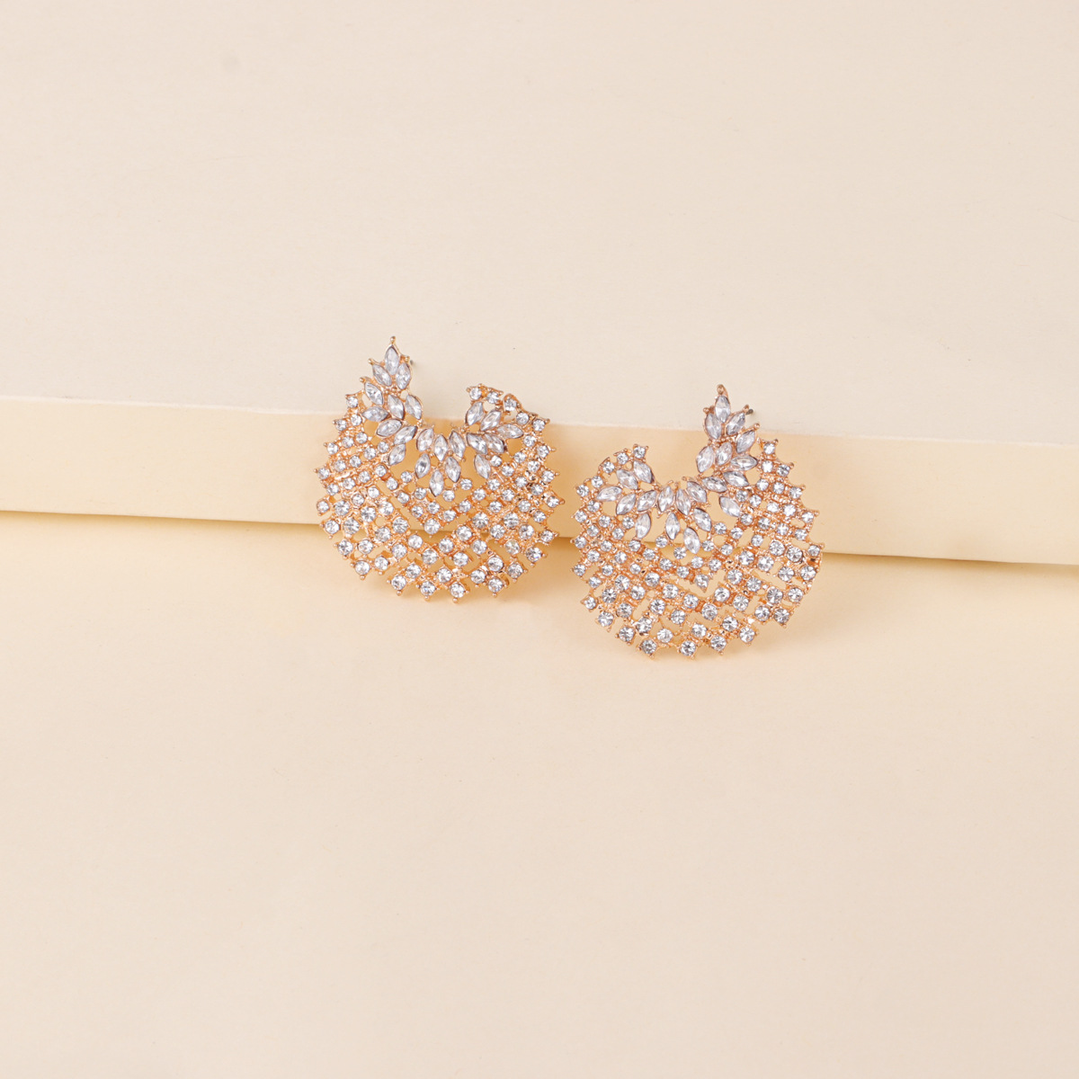 Boucles D&#39;oreilles En Strass Creux À Plusieurs Gouttes D&#39;eau Pour Femmes display picture 2