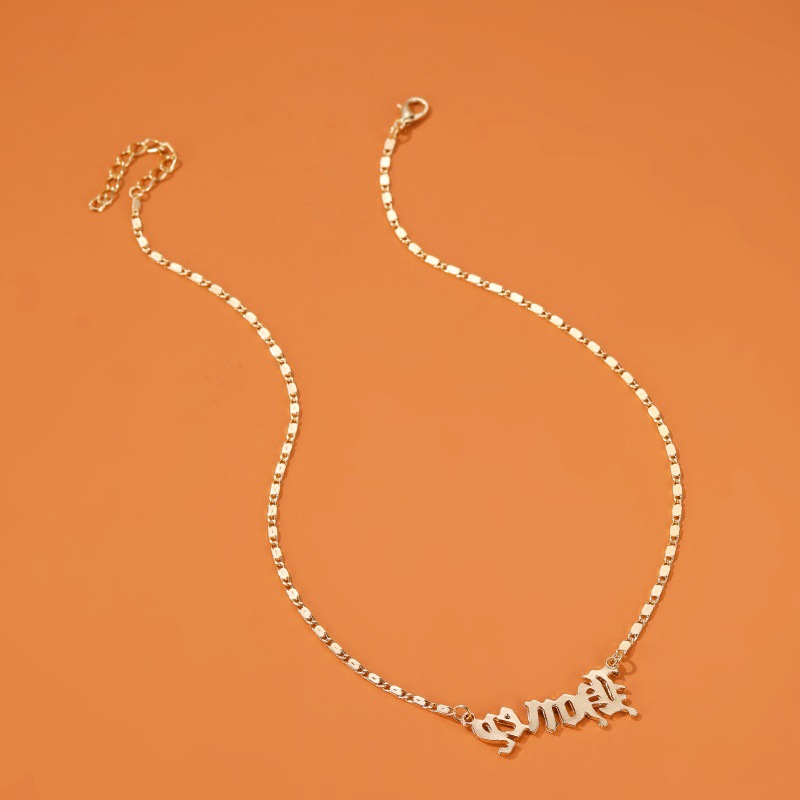 Nouveau Collier Littéraire Ange Pendentif Collier Personnalité Court Paragraphe Bébé Fille Anglais Alphabet Collier En Gros Nihaojewelry display picture 7