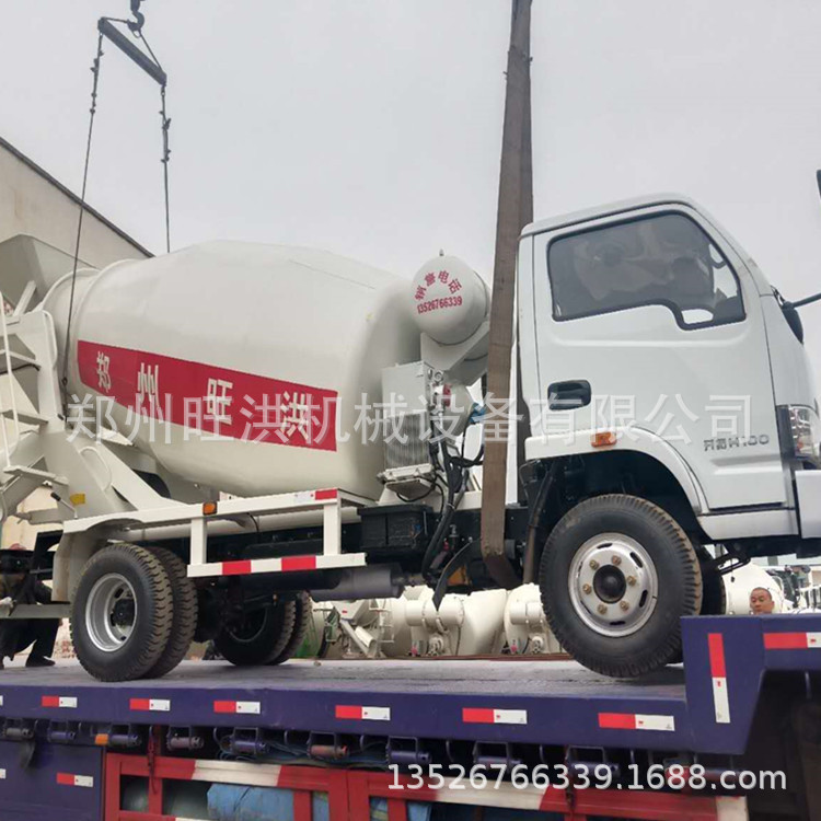 三轮商混车配件 小型搅拌车功能 田螺车设计制造原理混凝土运输车
