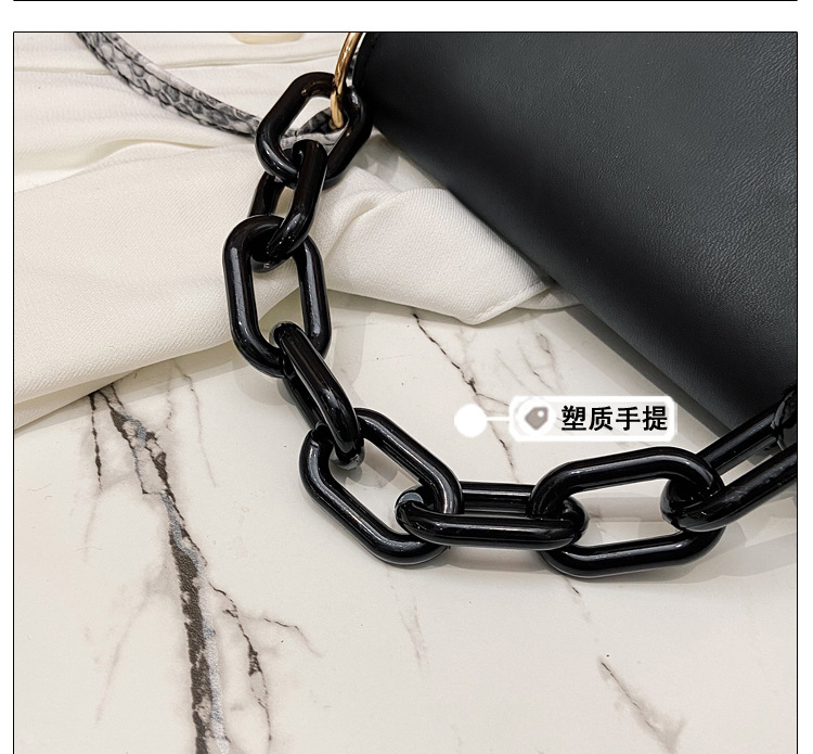 Simple Wild  New Trendy Fashion Popular  Messenger Bag display picture 1