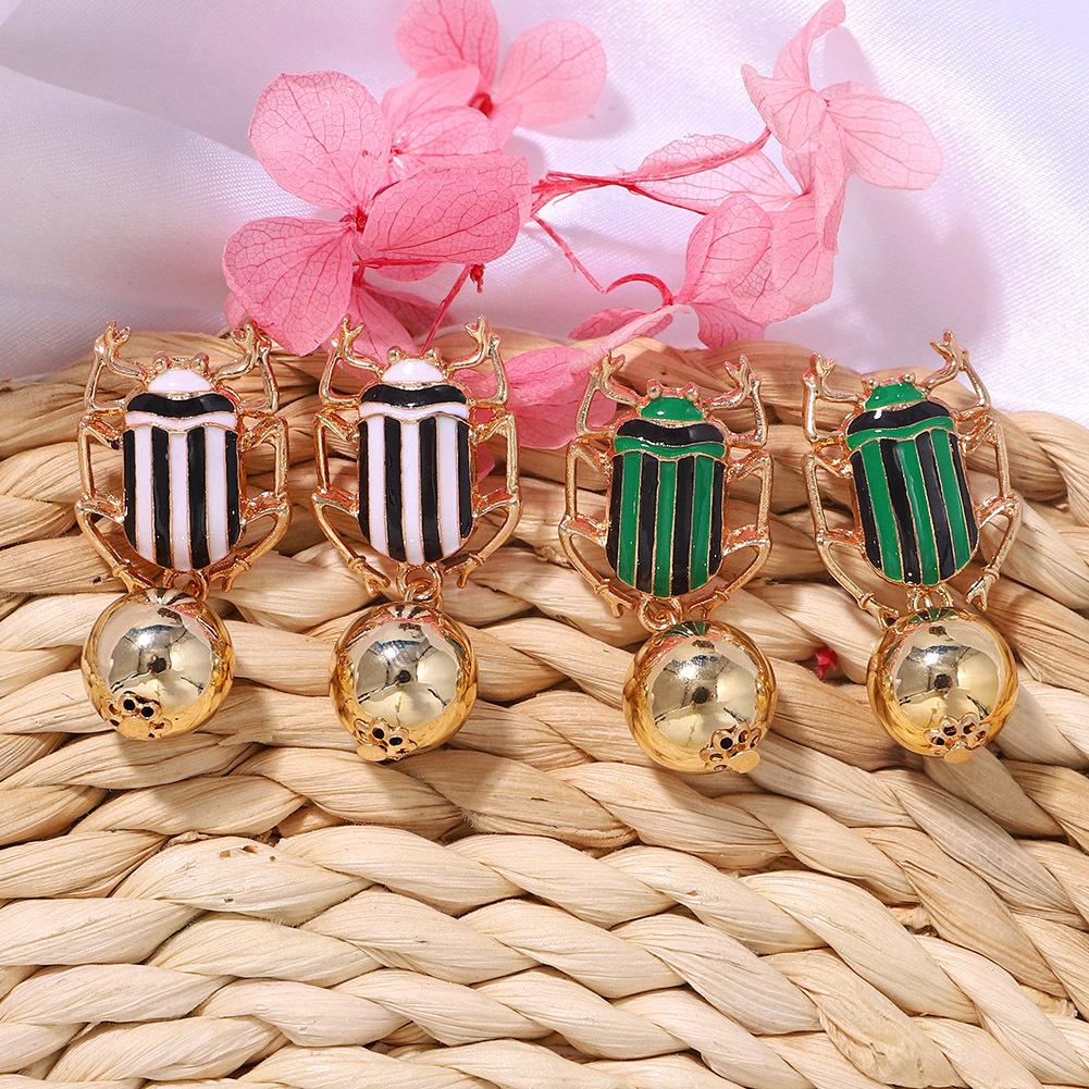 Geometric Spherical Color Striped Beetle Metal Creative Fashion Earrings Wholesale Nihaojewerly display picture 6