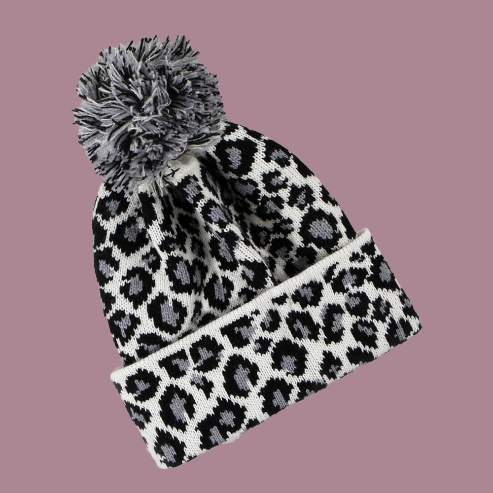 Otoño E Invierno Bola De Piel Caliente Sombrero Femenino De Punto Con Estampado De Leopardo Sombrero De Moda Coreana-muestra De La Cara De La Pequeña Pareja De Lana Gorra Todo A Juego display picture 1