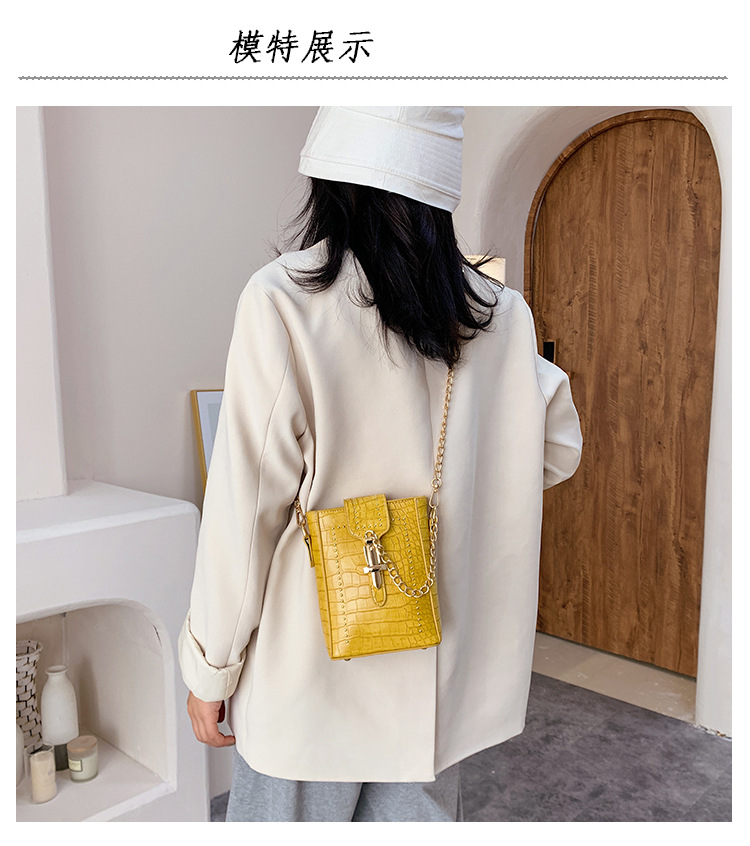New Trendy Wild One-shoulder Messenger Chain Crocodile Pattern Mobile Phone Bag display picture 13
