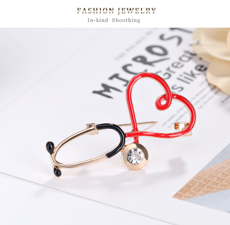 Hot Fashion Temperament Alloy Stethoscope Boys And Girls Brooch Wholesale Nihaojewelry display picture 7