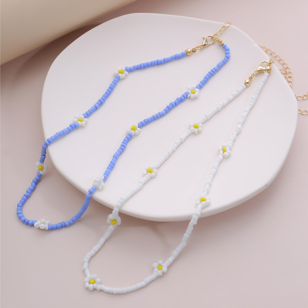 Fashion Jewelry Personalized Color Handmade Beaded Jewelry Creative Rice Beads Woven Flower Geometric Necklace Wholesale Nihaojewelry display picture 5