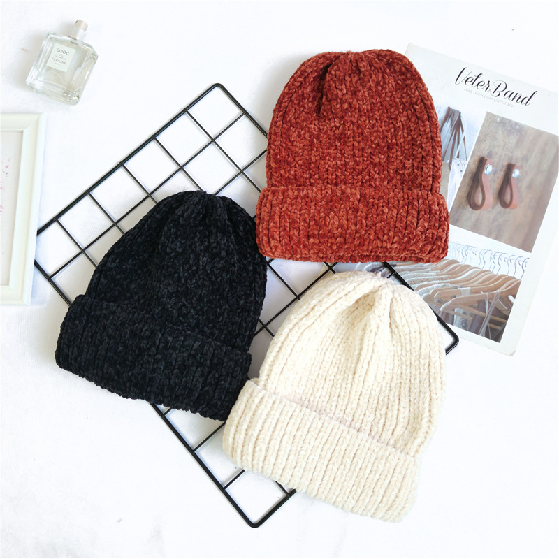 Winter Thickened Warm Woolen Hat display picture 7