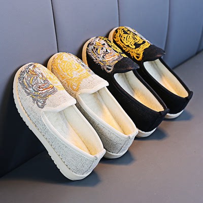 Beijing boys cotton shoes children thickened Chinese folk dance hanfu embroidered shoes national season Hanfu shoes handmade shoes student performance shoes