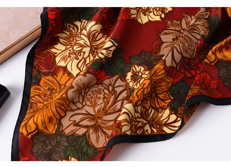 Retro Floral Square Fashion Silk Scarf display picture 13