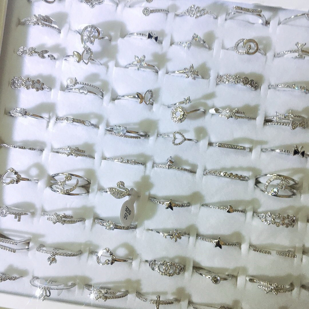 Designer ring voor dames met zirkonia stenen verguld uniek_voghion.com