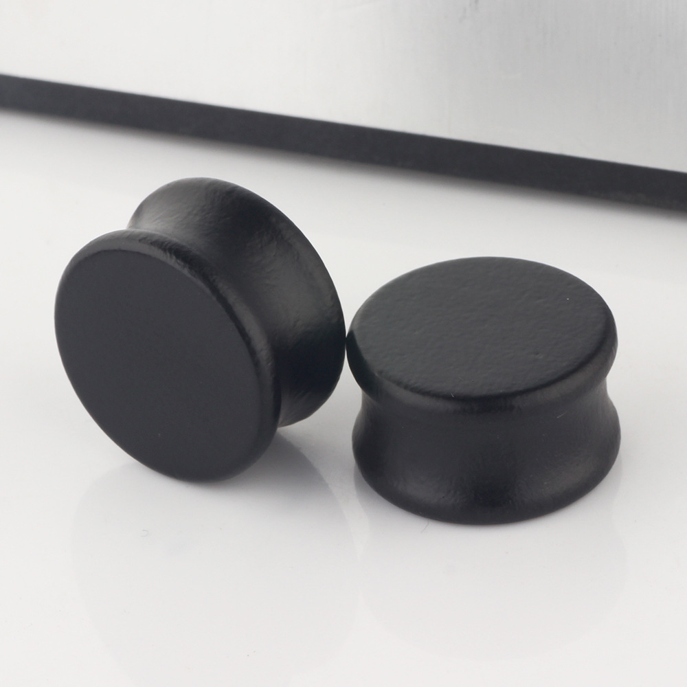 Pointed titanium steel lip stud product view