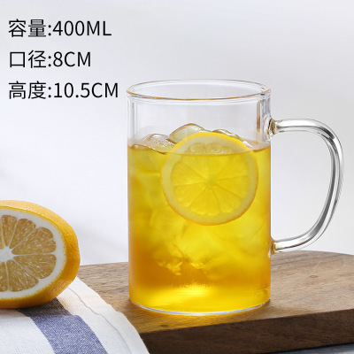 Taza de agua de mango de color recto de borosilicato al por mayor de fábrica con mango taza de té verde transparente de vidrio engrosado de una sola capa para el hogar