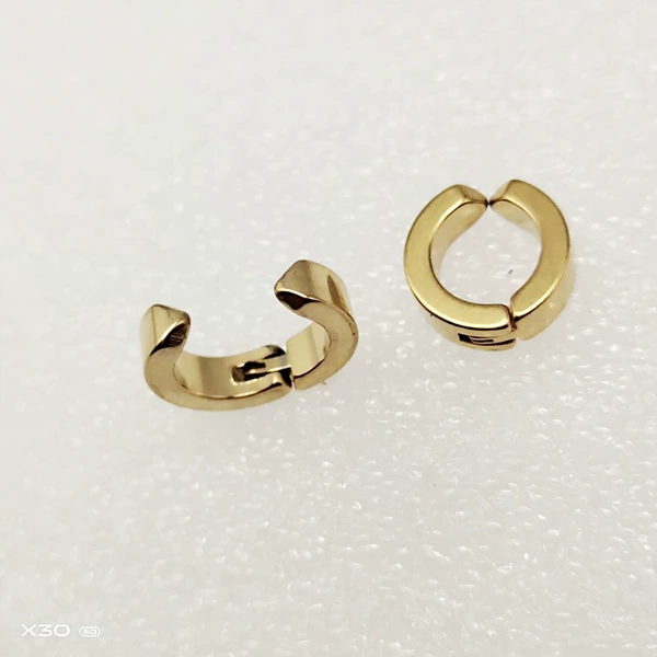 4*9 ear clip golden color