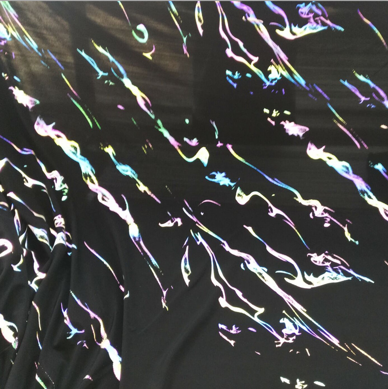 工厂现货 高亮幻彩4面弹力印花布 七彩反光丝印布料 条彩反光面料