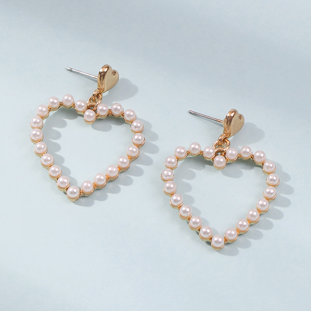 Hot Selling Love Pearl Fashion Diamond Earrings Wholesale Nihaojewelry display picture 9