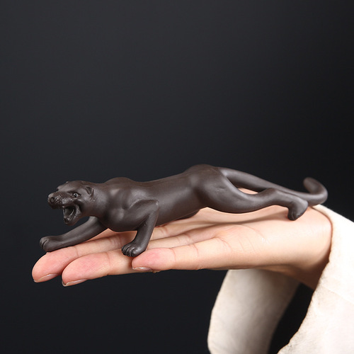 Creative purple clay tea pet cheetah fortune town house tea table accessories tea table fine tea ceremony can raise handmade decorative ornaments