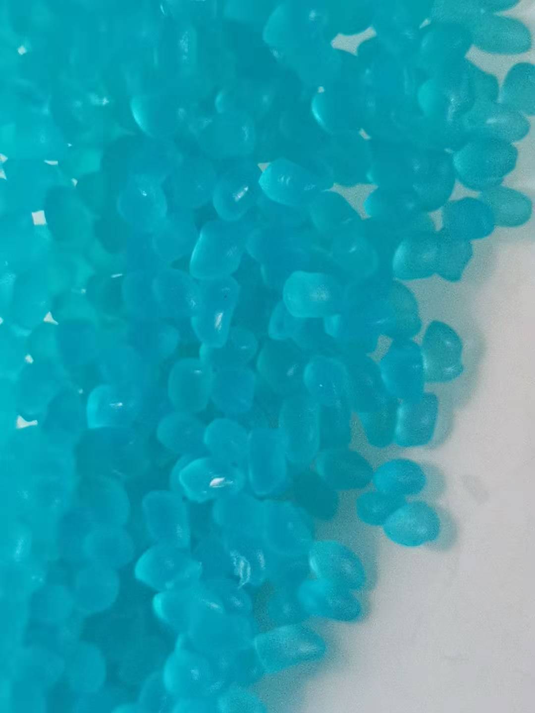 凝胶坐垫TPE料 厂家销售原料软胶汽车凝胶坐垫 透明 淡蓝色弹性好