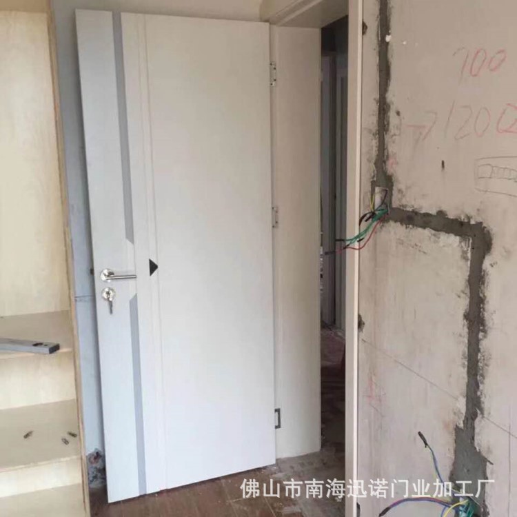 Nuevo estilo pintura puerta de madera maciza puerta interior puerta dormitorio alivio europeo tallado Fraxinus mandshurica conjunto puerta image 4