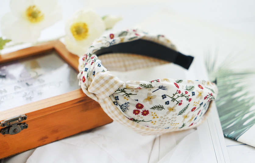 Korean Fashion Cute Floral Plaid Color Matching Wide-brimmed Fabric Knotted Headband display picture 11