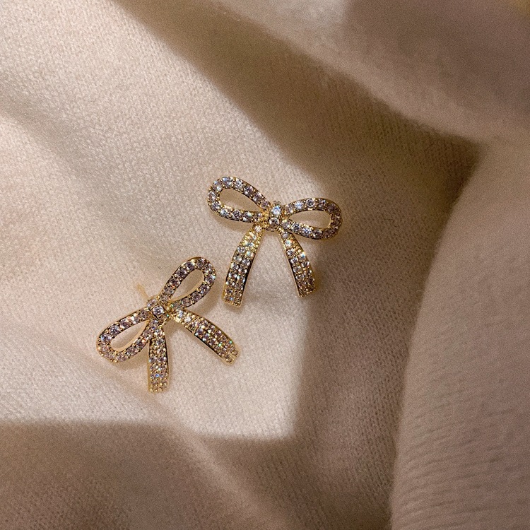 20106156879_1490534638