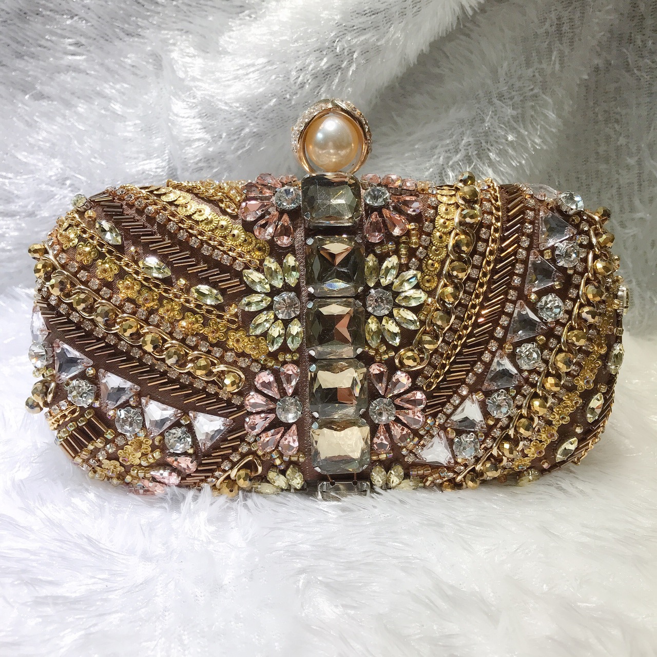 Túi clutch nữ thêu cườm đính đá cầm tay dự tiệc — Vàng cà phê
