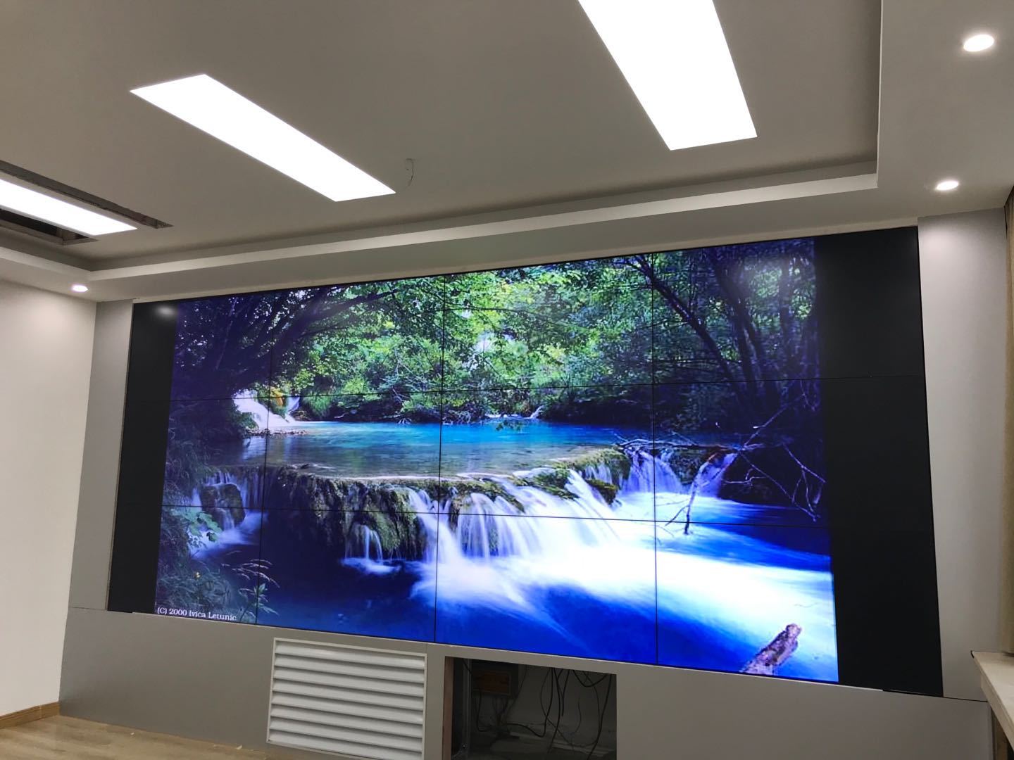 46/55 pulgadas HD LCD Pantalla de empalme LED monitor de vídeo vigilancia ultra-estrecho borde empalme TV pared fabricante