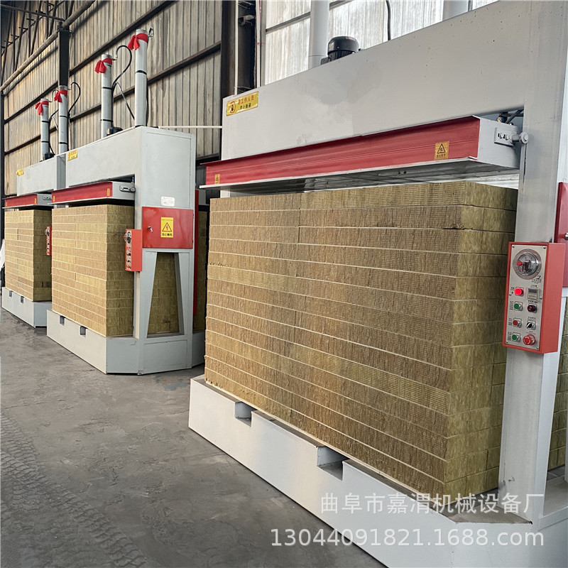 保温一体板冷压机