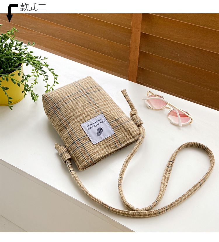 New  Check Retro Woolen Plain Cotton  Linen Mobile Phone Bag display picture 9