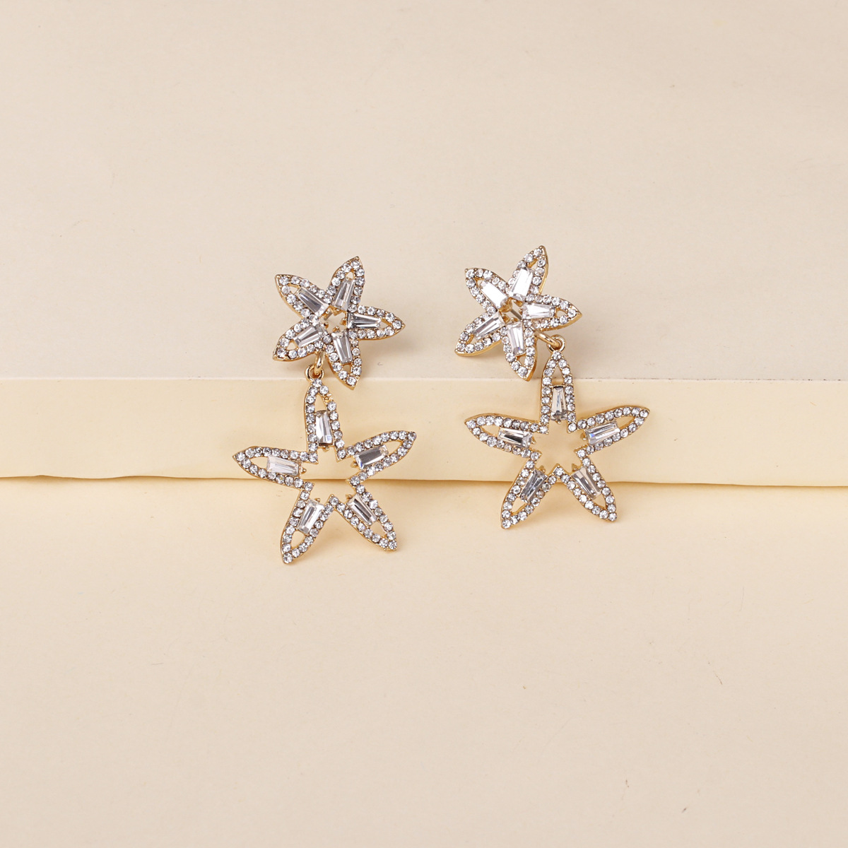 Korean New Fashion Wild Full Diamond Five-pointed Star Artificial Crystal Star Earrings display picture 6