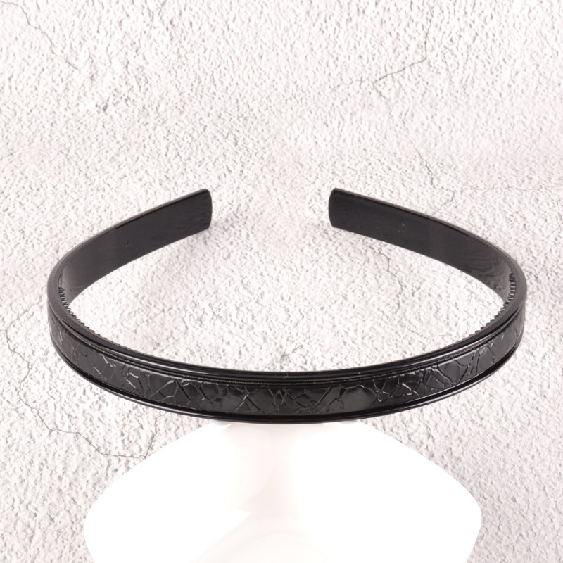 Simple Leather Plastic Headband display picture 6