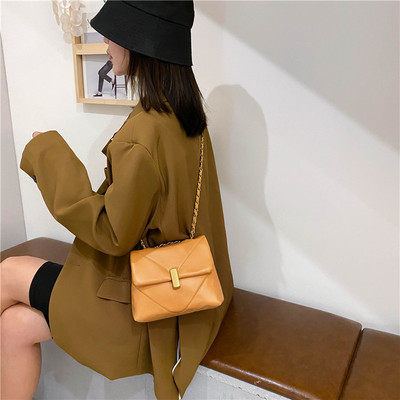 法国超火包包女包 2021夏新款潮百搭ins单肩斜挎包网红时尚腋下包|ru