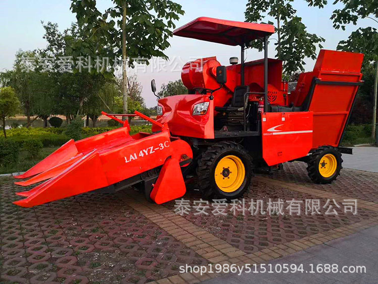 小型2行自走式全自动玉米收割机 收割扒皮一体机四轮四驱玉米联合