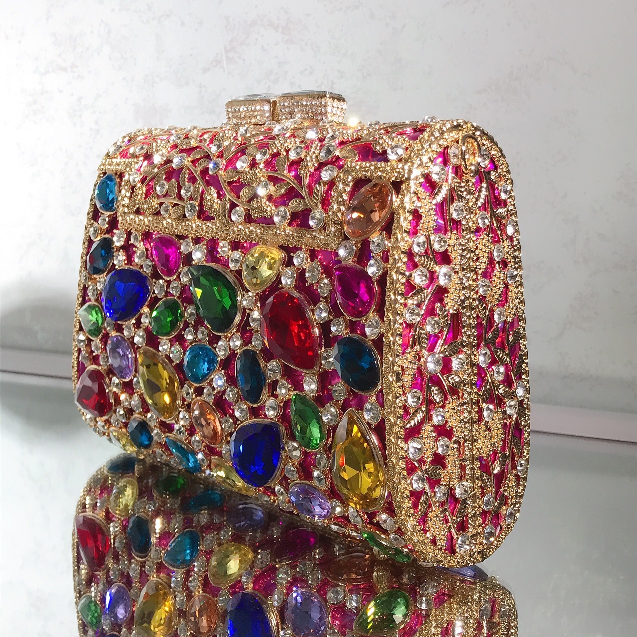 Túi clutch dạ tiệc nữ đính đá quý kim cương phong cách Âu Mỹ, kích thước 19×13.5×7 cm — Hoa violet chi tiết 7