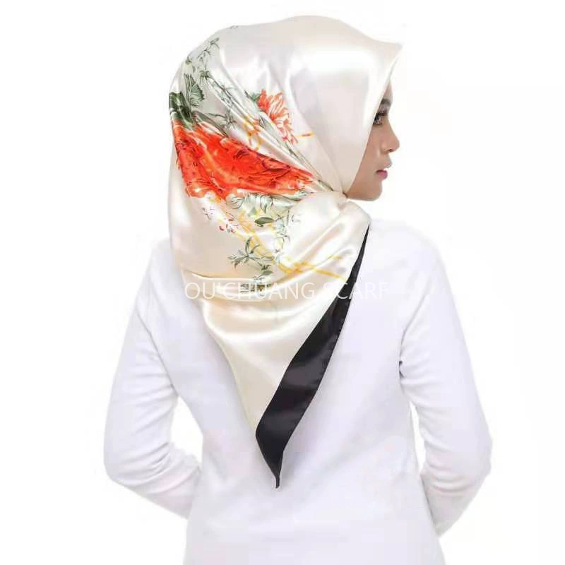 Шелковый шарф, LAZADA, 90×90 см, тонкая вязь, из Малайзии