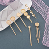 Golden wavy hairgrip, accessory with pigtail