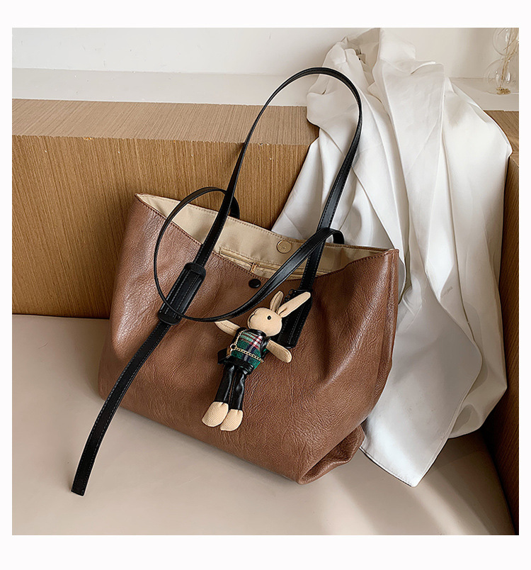 Largecapacity handbags fashion big simple soft leather shoulder tote bagpicture5