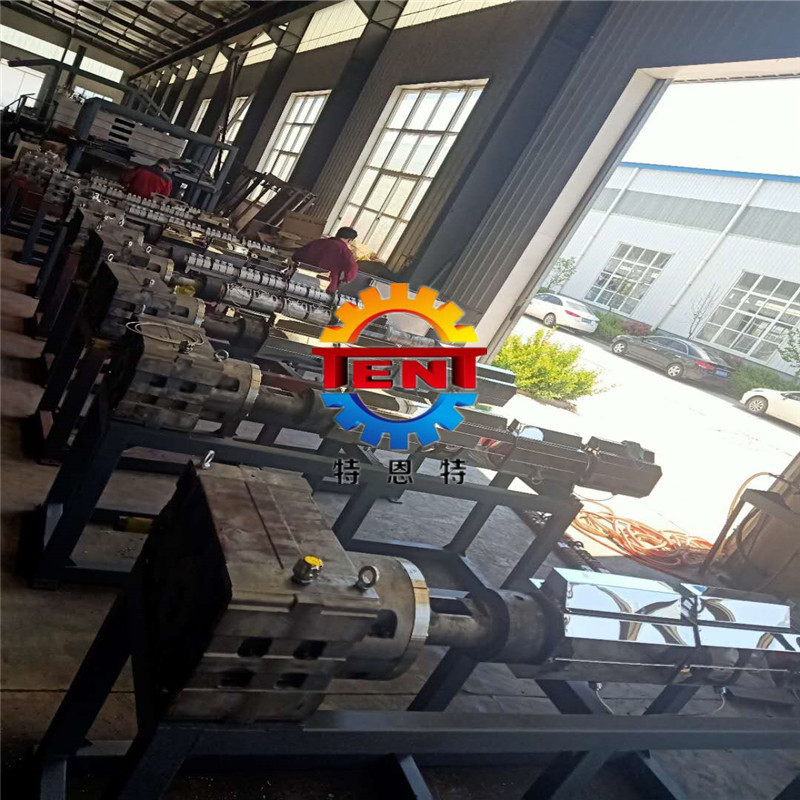 厂家直销口罩过滤熔喷布生产线 熔喷布生产线设备 青岛特恩特非织